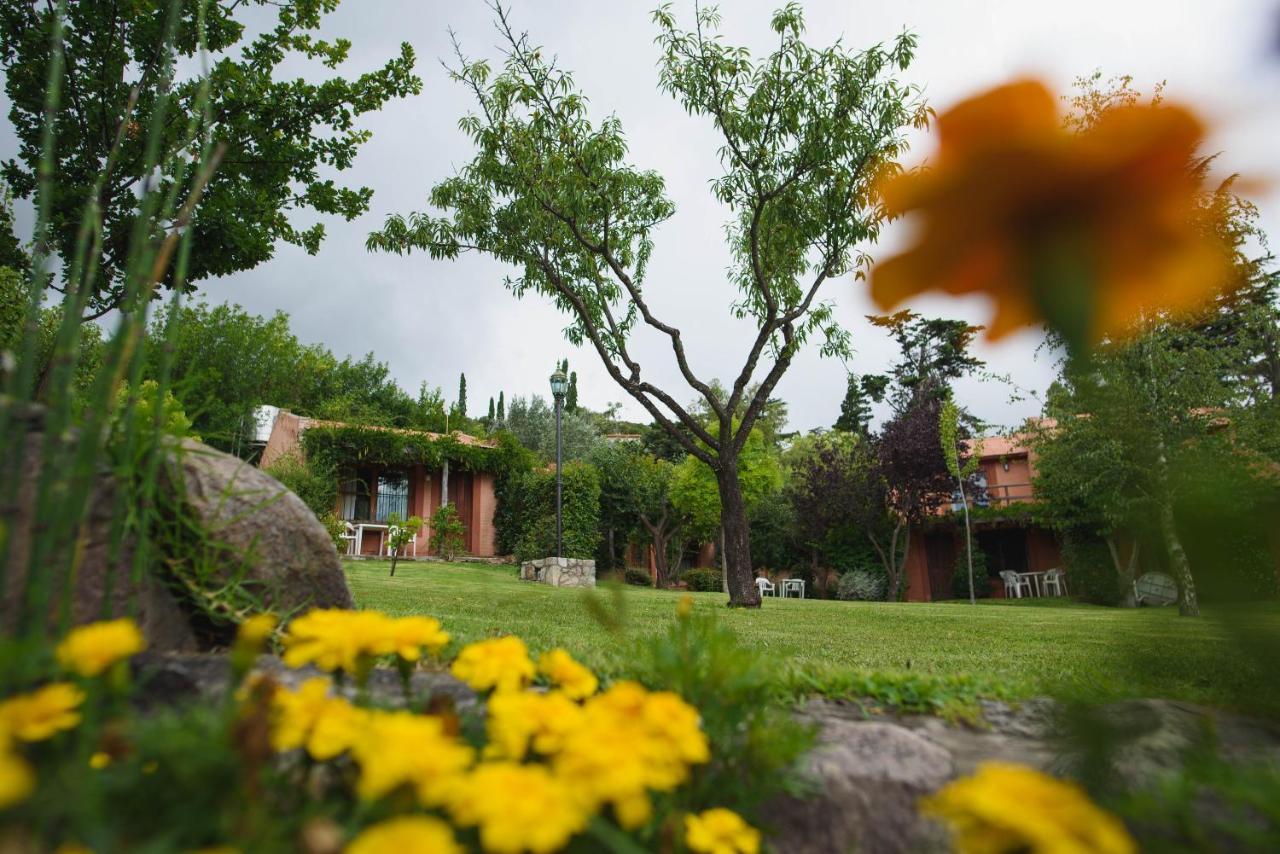 Los Almendros La Cumbre Bagian luar foto